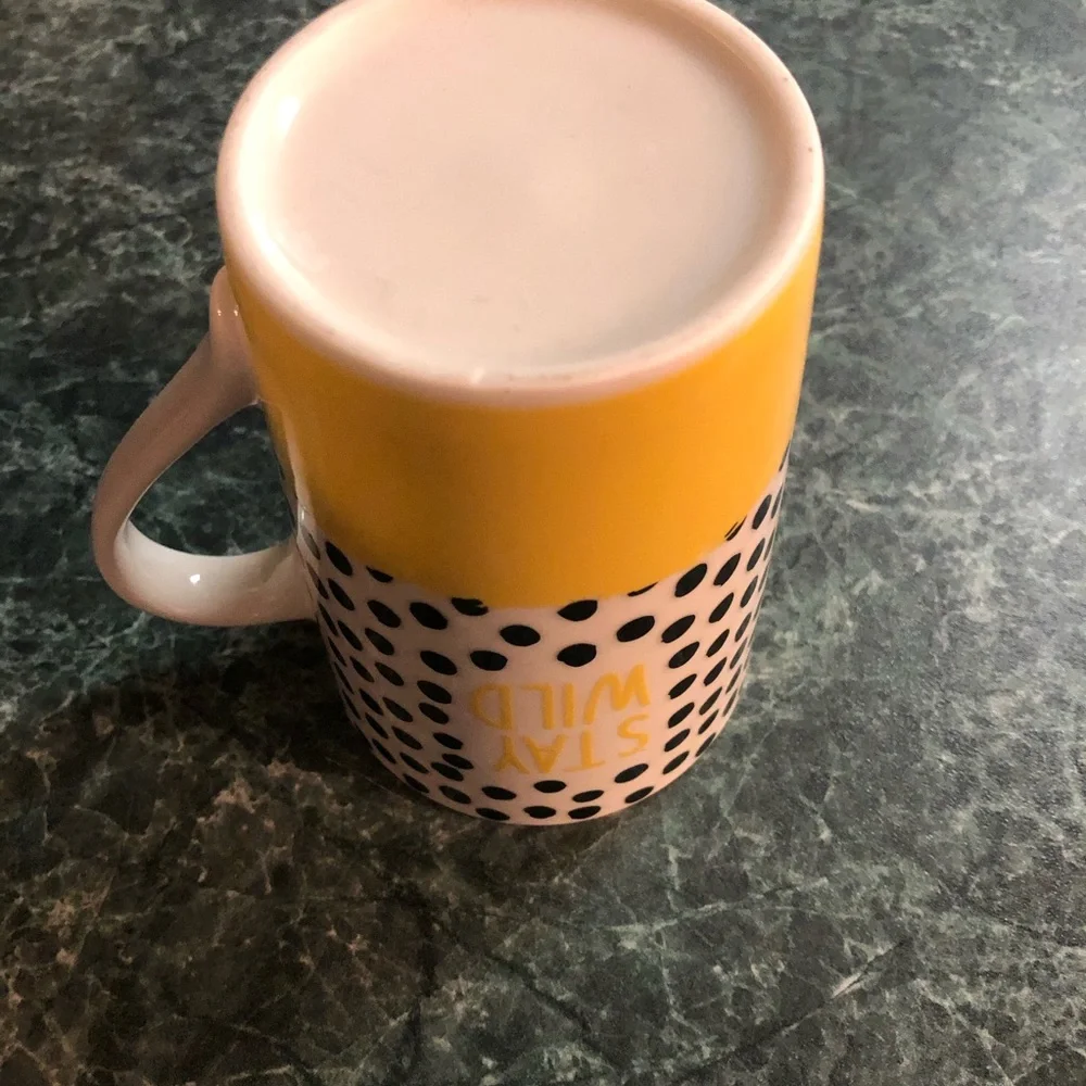 Stay wild Polka dot coffee or tea cup like new - Picture 4 of 4